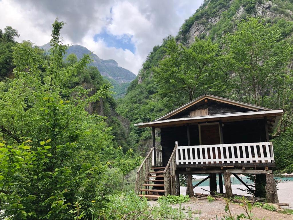 Park Blini Shala River Moll' e Shoshit Exterior photo