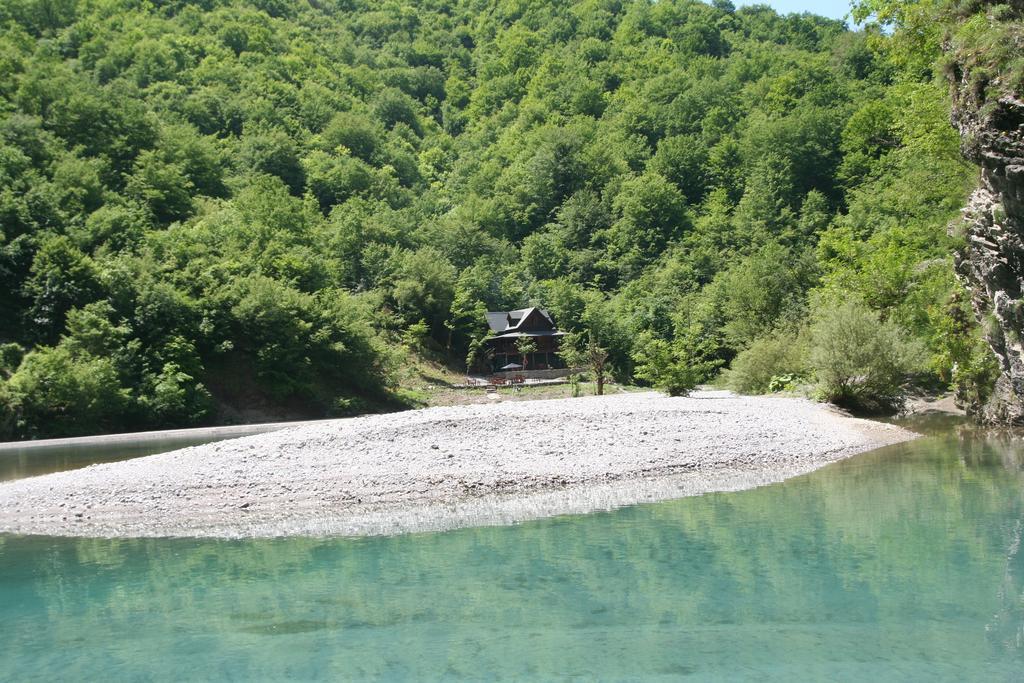 Park Blini Shala River Moll' e Shoshit Exterior photo