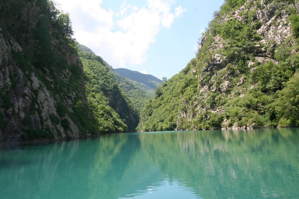 Park Blini Shala River Moll' e Shoshit Exterior photo
